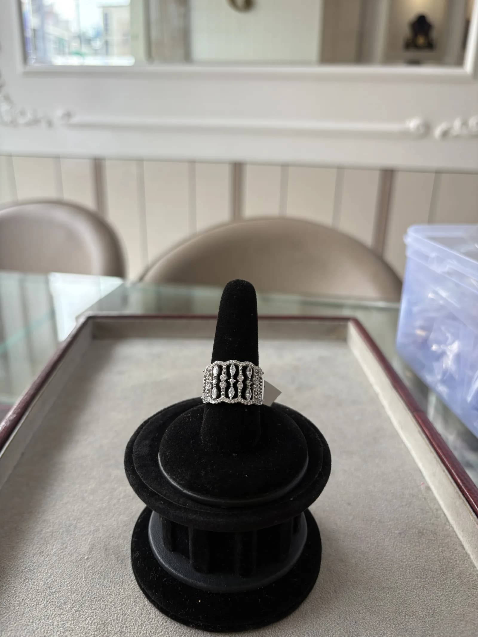 Jharokha Wide Band Ring in rhodium plated 925 sterling silver, photo 2