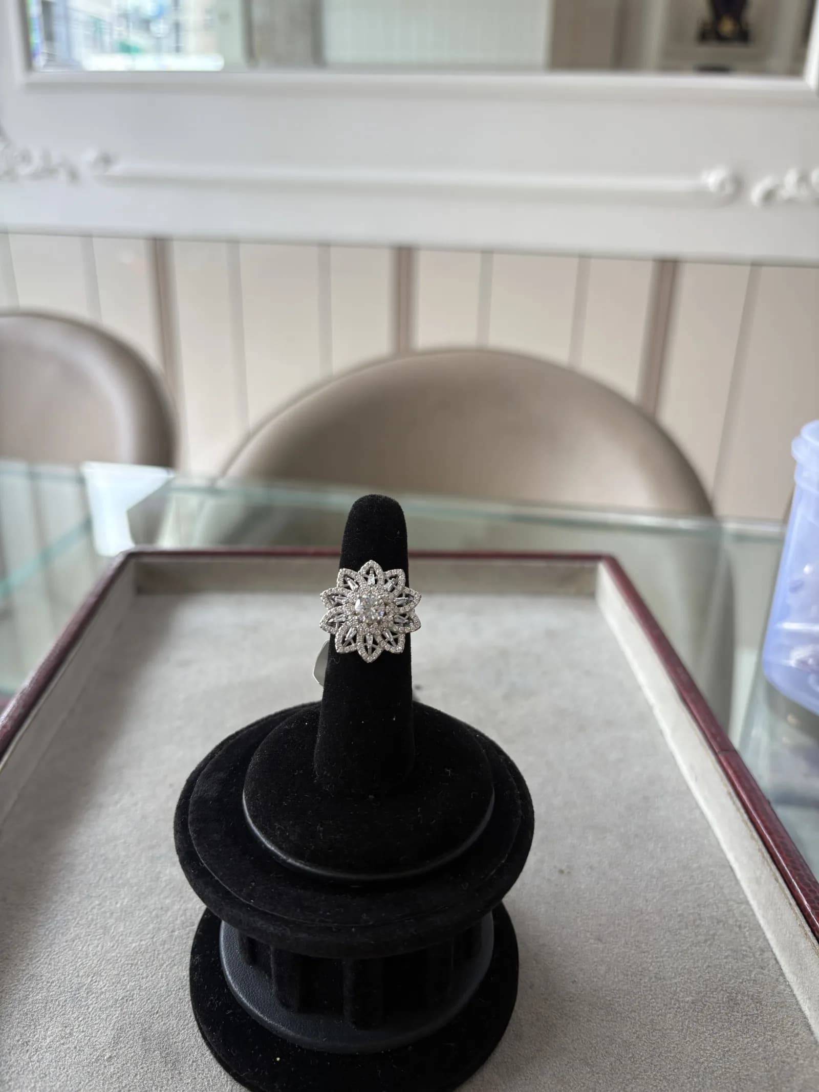 Kamal Baguette Bloom Ring in rhodium plated 925 sterling silver, photo 2
