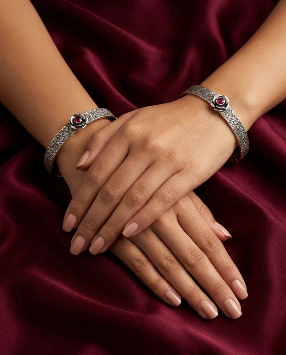 Oxidised Rose Bud Kada