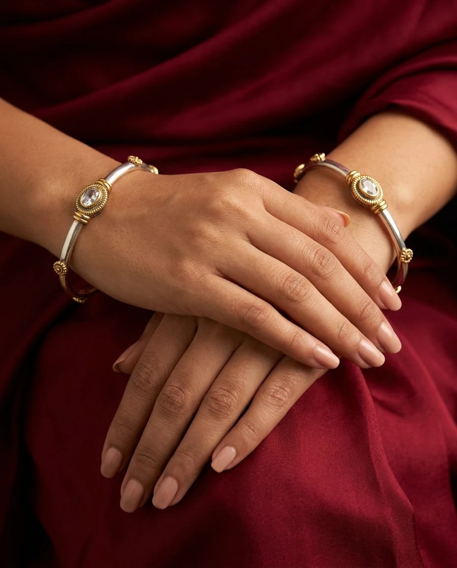 Gold-Capped Oval Solitaire Bangle in two-tone gold and silver 925 sterling silver, photo 1