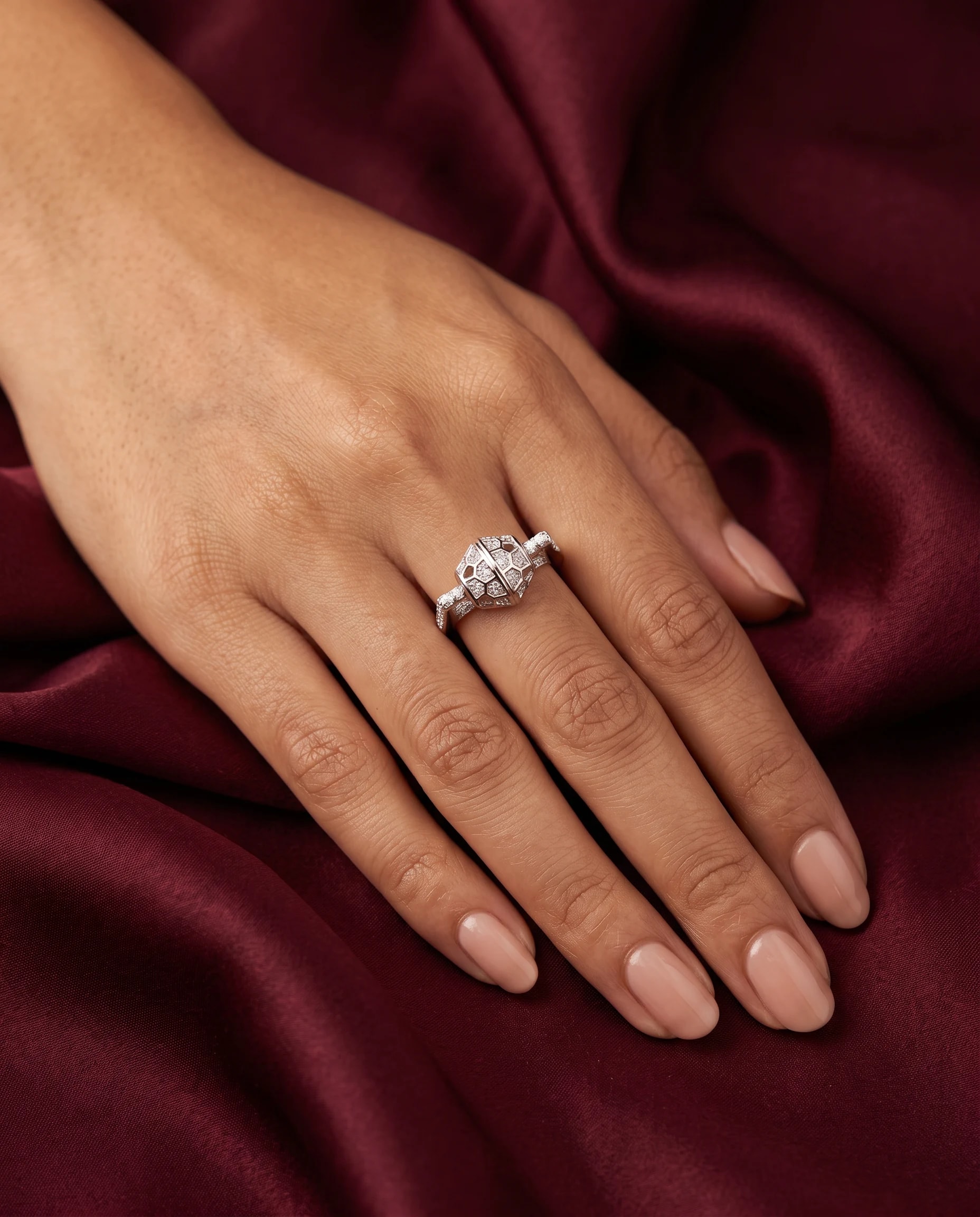 Pavé Hexa Dome Ring in rhodium plated 925 sterling silver, photo 1