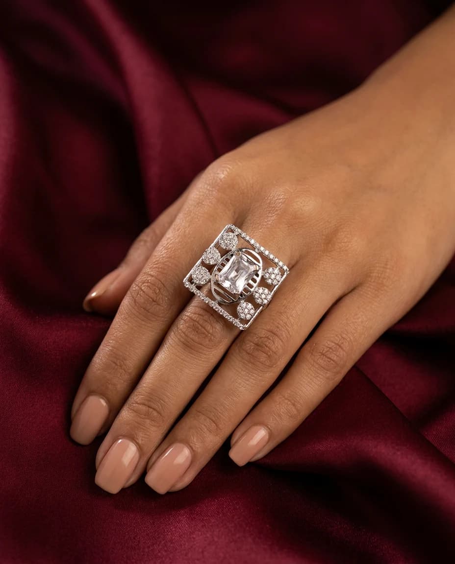Quadra Geometric Ring
